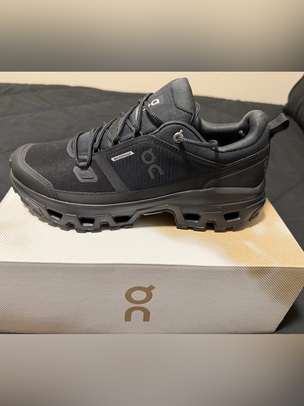 On Cloudventure Waterproof Men's Sneaker - Black